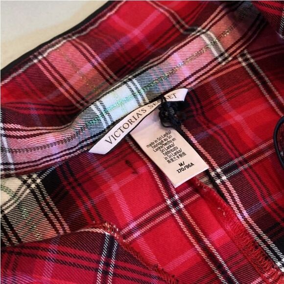Victoria's Secret Red Plaid Long Sleeve Sleep
Romper with Gold Stitching Med - Picture 6 of 7